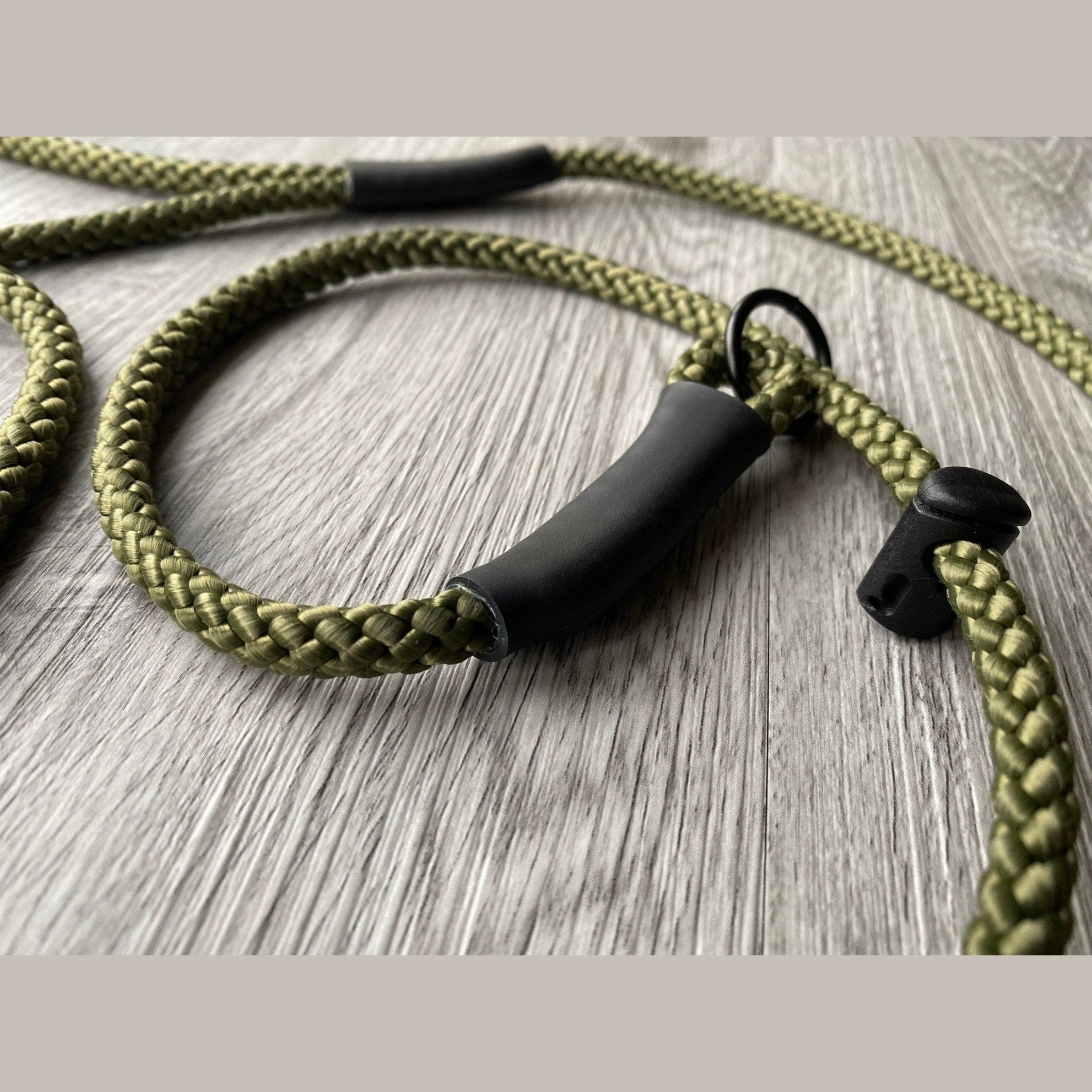 Adjustable slip lead with O-ring
