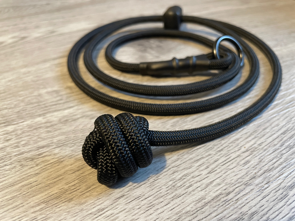 knotted training lead