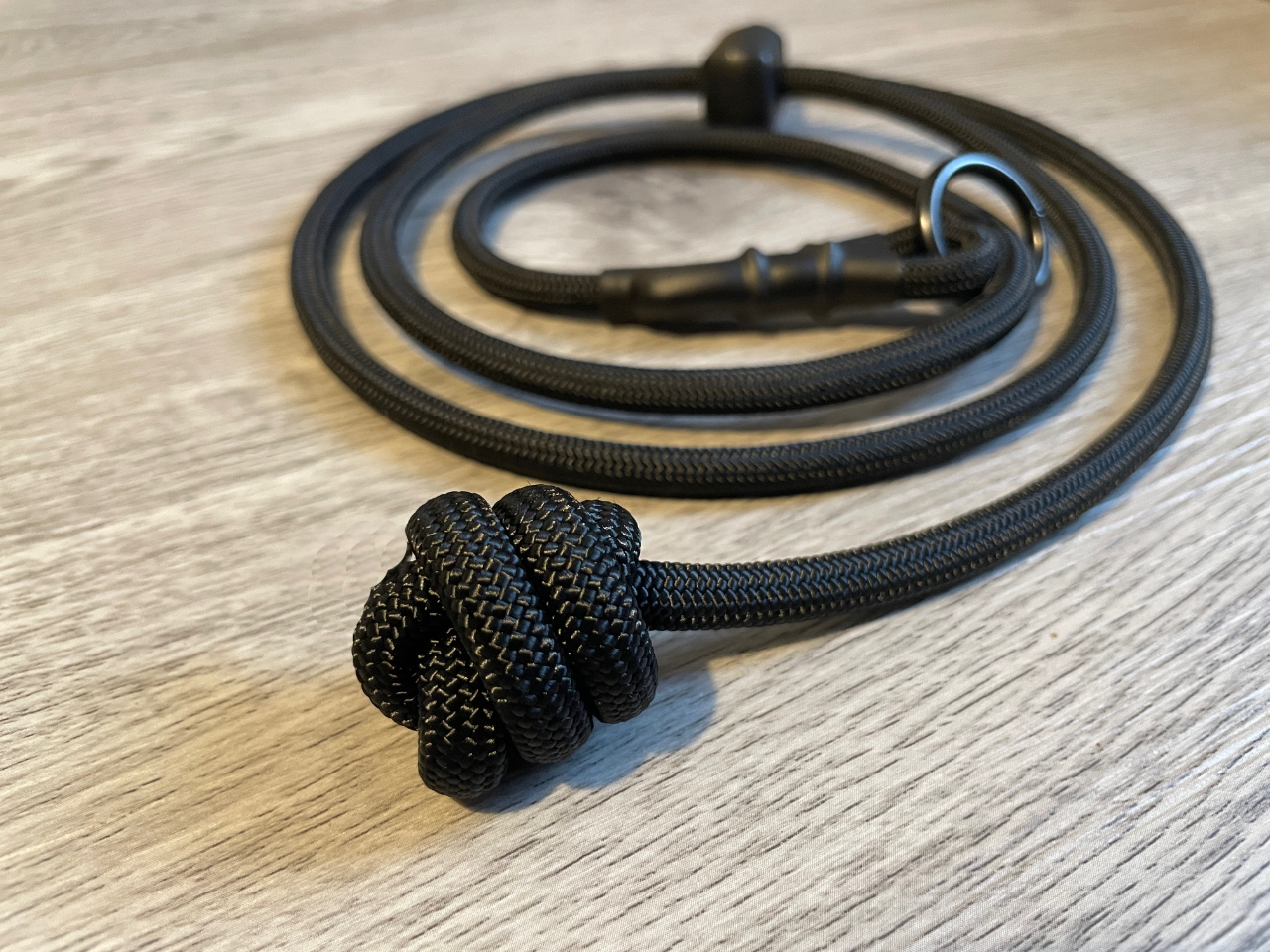 knotted training lead