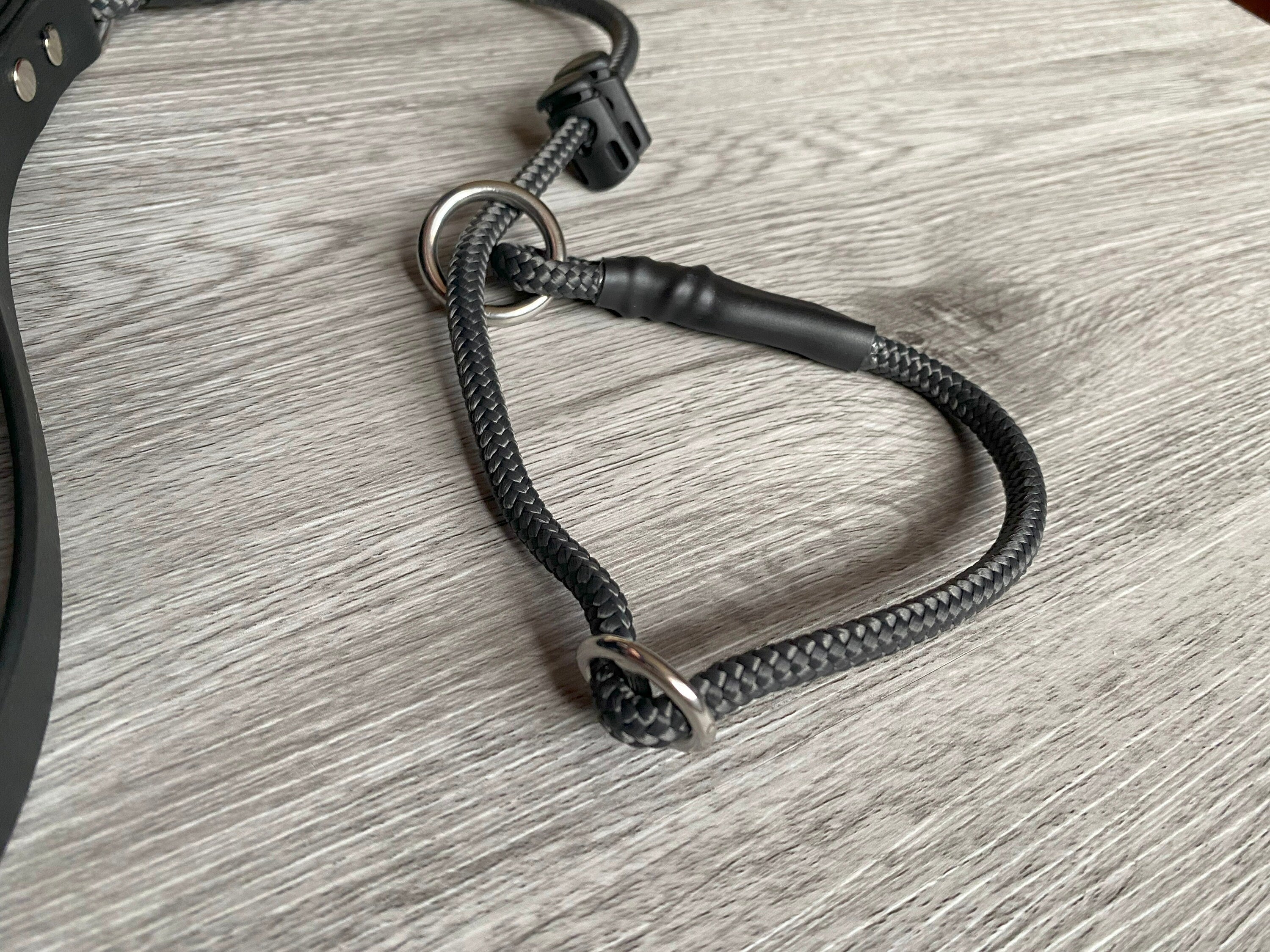 Short close control slip lead |Traffic Lead | Short training lead heeling lead | Figure of 8