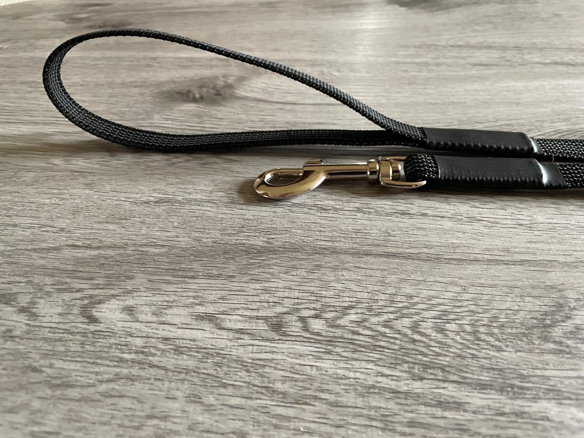 Grippy dog lead | Super grip rubber tracer webbing |Dog Training Lead |