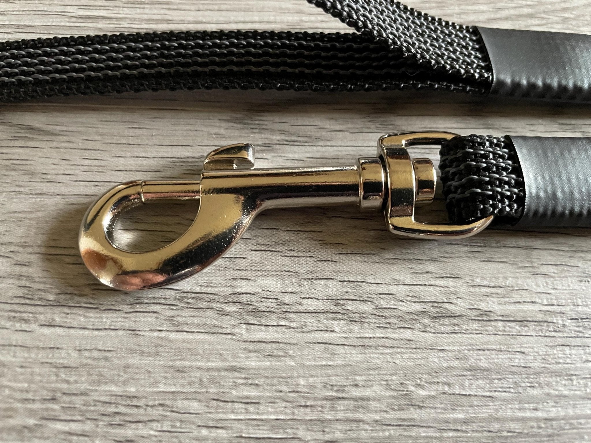 Grippy dog lead | Super grip rubber tracer webbing |Dog Training Lead |